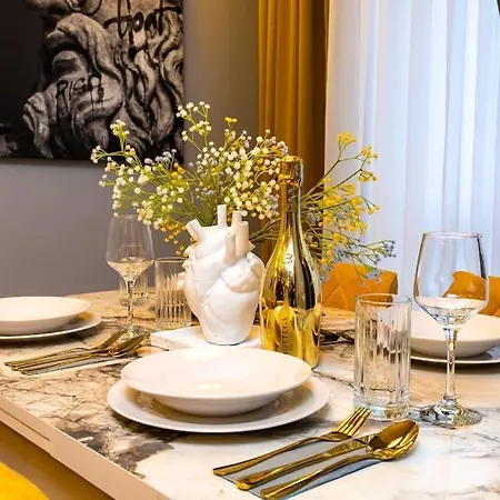 Apollo Close To Medical *