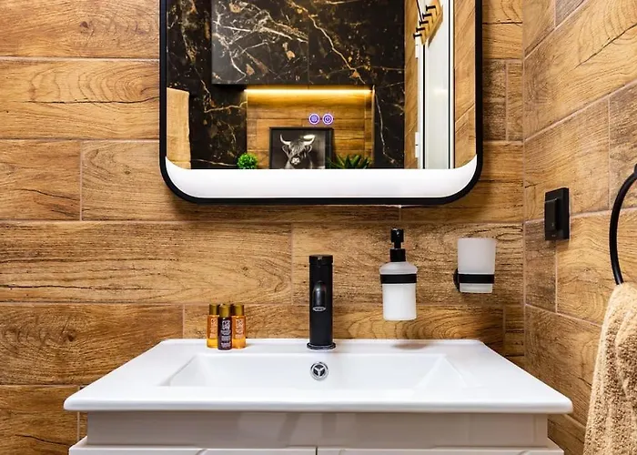 Apollo Close To Medical