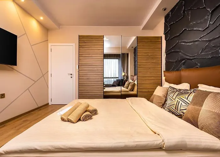 Apartment Apollo Close To Medical