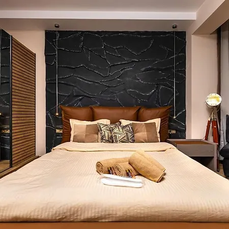 Apartment Apollo Close To Medical