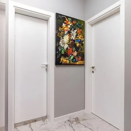 Apollo Close To Medical